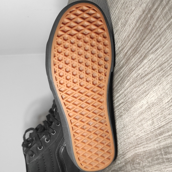 Vans Canvas Sk8-Hi Sneakers size 7 women / 5.5 men - Picture 4 of 5